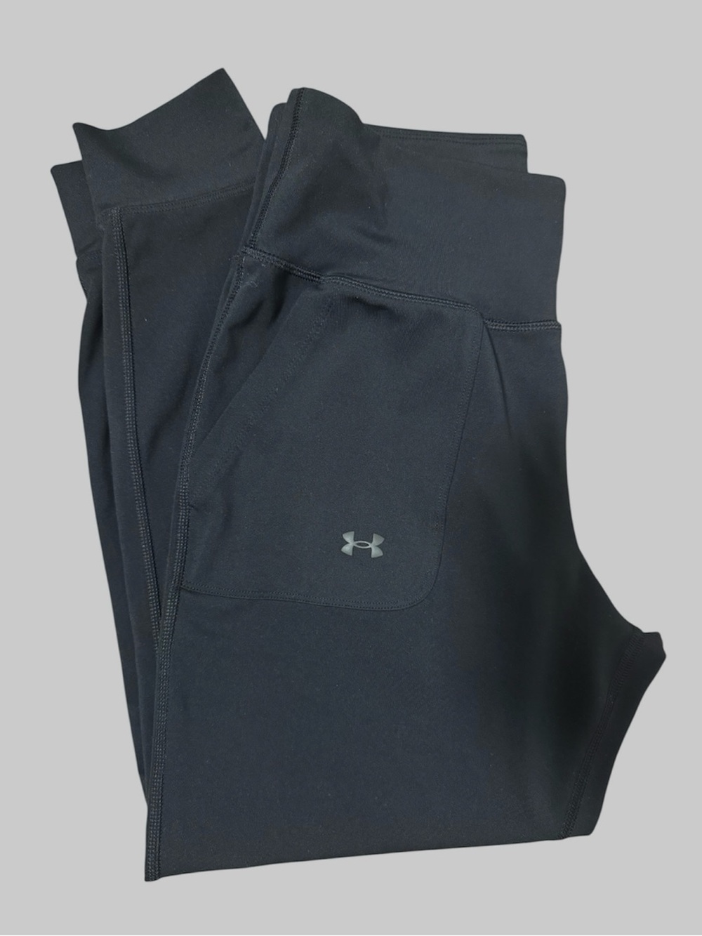 Under Armour Black Tapered Pants Size Medium